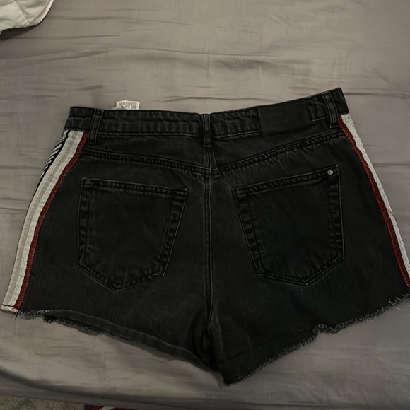 Black short jeans - Picture 2 of 3